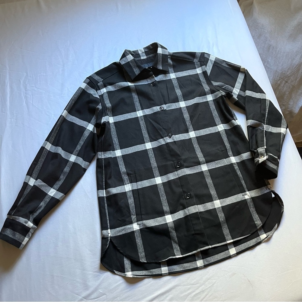 OTD black plaid flannel button up long sleeve shirt‎